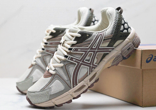 Asics حذاء رياضي