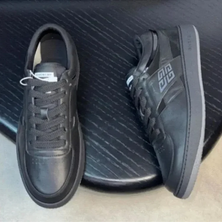 Givenchy Shoes حذاء رياضي